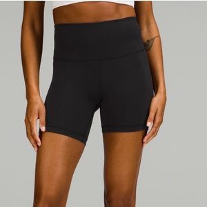 Lululemon Wunderlich Train High-Rise Short